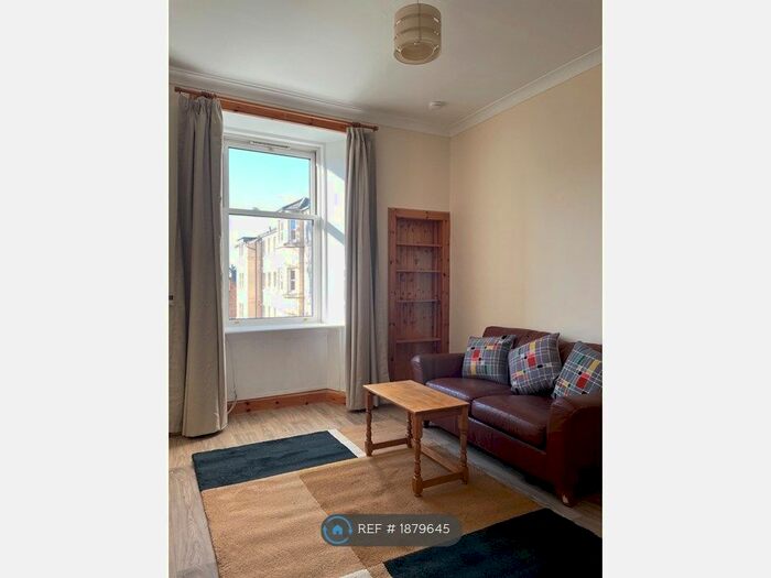 1 Bedroom Flat To Rent In Millar Place, Edinburgh, EH10