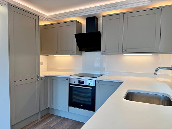 1 Bedroom Flat To Rent In Canon Street, Taunton, TA1