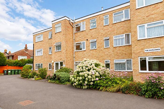 2 Bedroom Flat For Sale In The Marlowes Hastings Road, Bexhill On Seaeast Sussex, TN40
