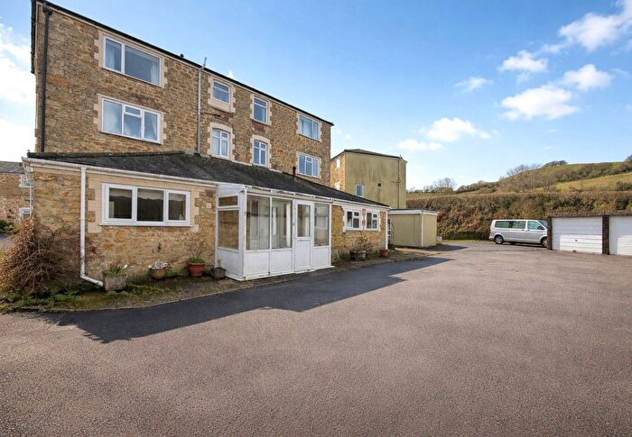 2 Bedroom Flat For Sale In Beaminster, Dorset, DT8