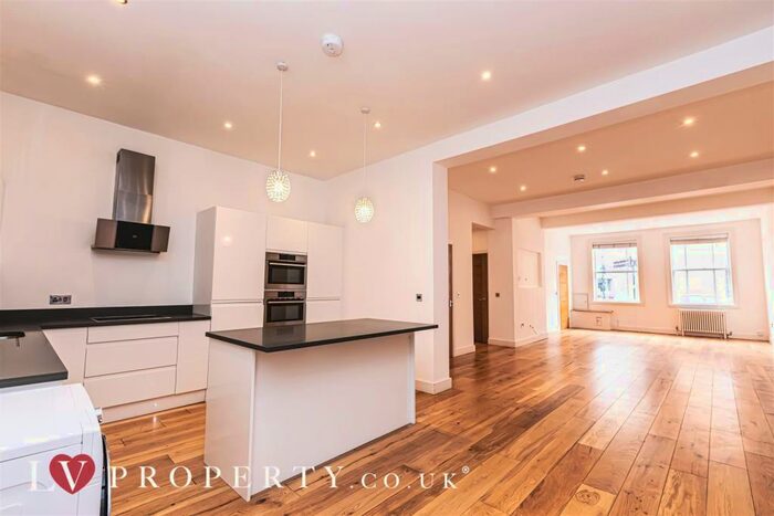 3 Bedroom End Of Terrace House To Rent In Camden Street, Jewellery Quarter, B1