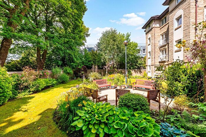 1 Bedroom Flat For Sale In Wellside Place, Wellside Court, FK1