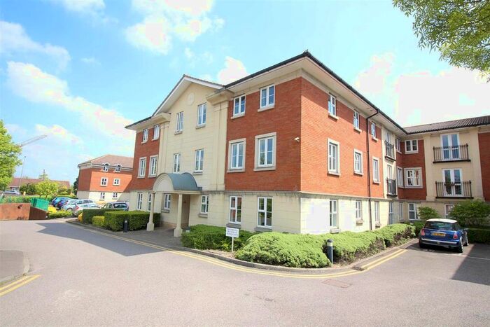 2 Bedroom Flat To Rent In Springly Court, Grimsbury Road, Kingswood, Bristol, BS15