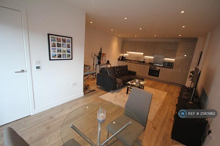 1 Bedroom Flat To Rent In Moore House, Harrow, HA1