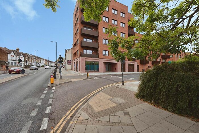 1 Bedroom Apartment For Sale In Milton Road, Harrow, HA1