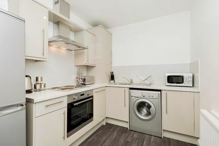 2 Bedroom Flat To Rent In Meadowside, City Centre, Dundee, DD1