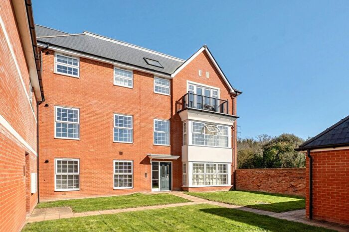 2 Bedroom Property For Sale In Keepers Cottage Lane, Wouldham, Rochester, ME1