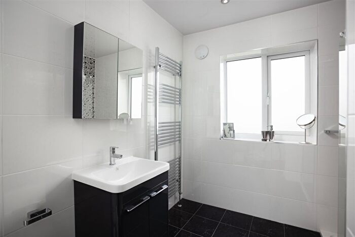 5 Bedroom Detached House For Sale In Elmwood Avenue, Barwick In Elmet, Leeds, LS15