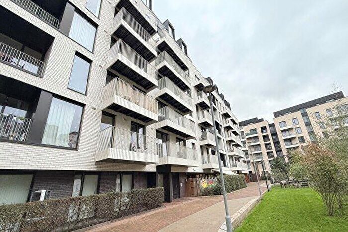 1 Bedroom Flat To Rent In Forrester Way, London, E15