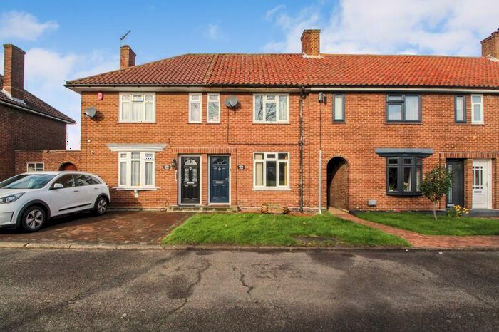2 Bedroom Terraced House For Sale In Wavell Close, Stewartby, MK43