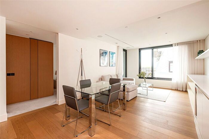 1 Bedroom Flat For Sale In Rathbone Place, London, W1T
