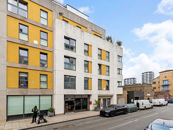 1 Bedroom Flat To Rent In Oval Road, London, NW1