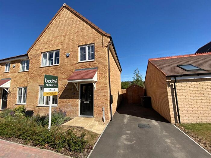 4 Bedroom Semi-Detached House To Rent In Prince George Road, Bourne, PE10