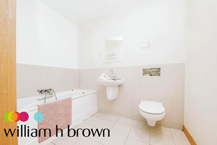 2 Bedroom Flat To Rent In Caelum Drive, Colchester, CO2