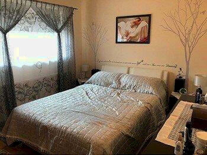 2 Bedroom Maisonette To Rent In Linden Way, Southgate, N14