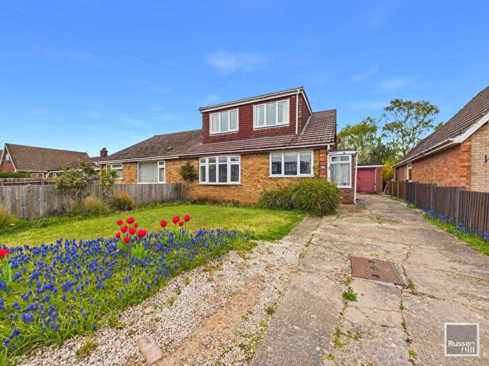 3 Bedroom Semi Detached House For Sale In Woodview Road, Easton, NR9