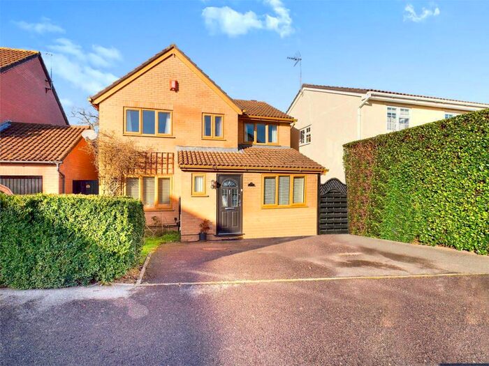 4 Bedroom Detached House To Rent In Lamden Way, Burghfield Common, Reading, Berkshire, RG7