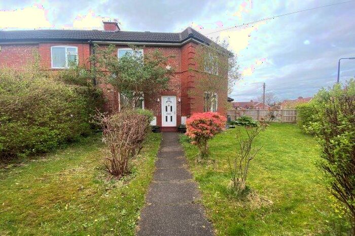 3 Bedroom End Of Terrace House To Rent In The Crescent, Altrincham, WA14
