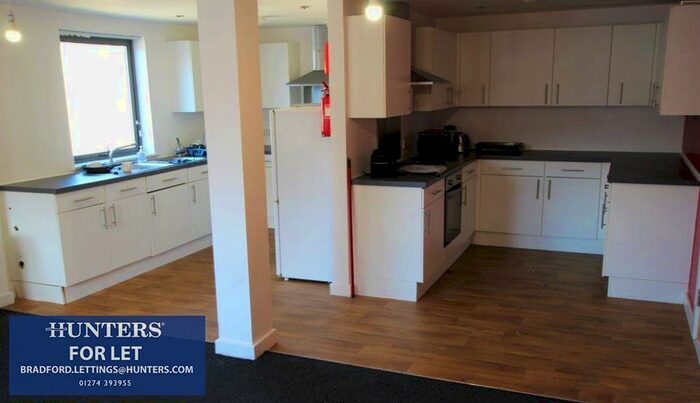 1 Bedroom Flat To Rent In Room Hallgate Salem Street, Bradford, BD1