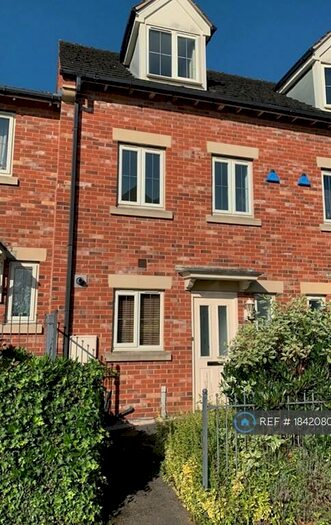 3 Bedroom Terraced House To Rent In Old Oaks View, Barnsley, S70