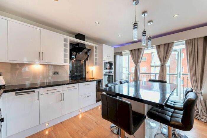 2 Bedroom Flat To Rent In King George Crescent, Wembley, HA0