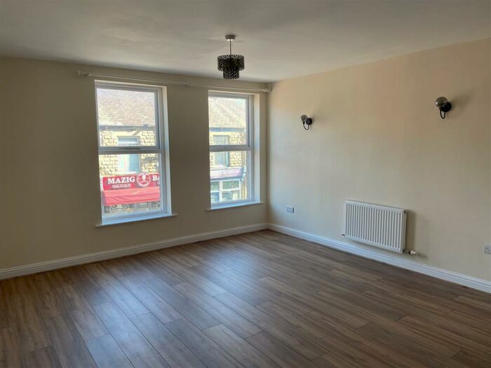 1 Bedroom Flat To Rent In Union Road, New Mills, High Peak, SK22