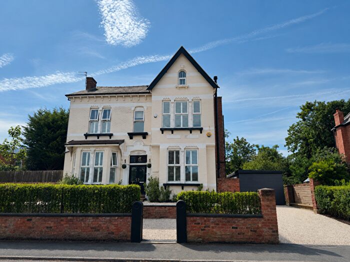 6 Bedroom Detached House For Sale In Stanley Avenue, Southport, PR8