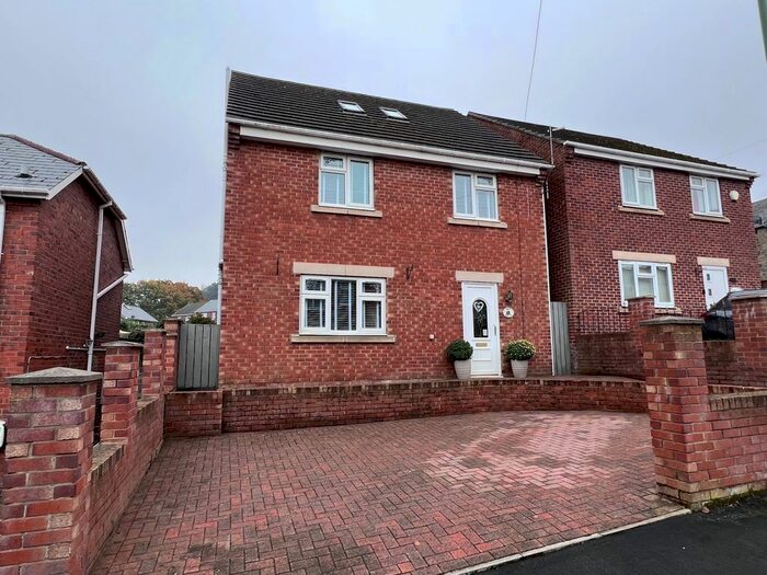 4 Bedroom Detached House For Sale In Robert Terrace, Shield Row