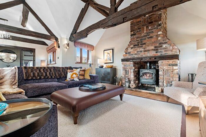 4 Bedroom Barn Conversion For Sale In The Old Stables, Slateley, Tamworth, B78