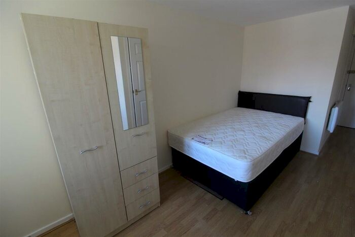 Studio To Rent In Bramble Street, Coventry, CV1