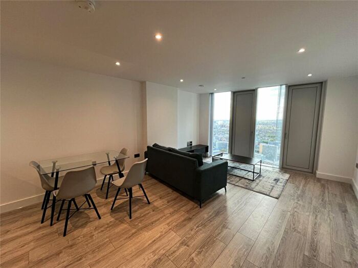 2 Bedroom Apartment To Rent In Blade Tower, Silvercroft Street, Manchester, M15