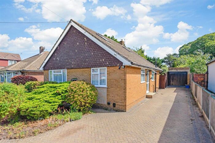 2 Bedroom Bungalow For Sale In King George Road, Walderslade, Chatham, Kent, ME5