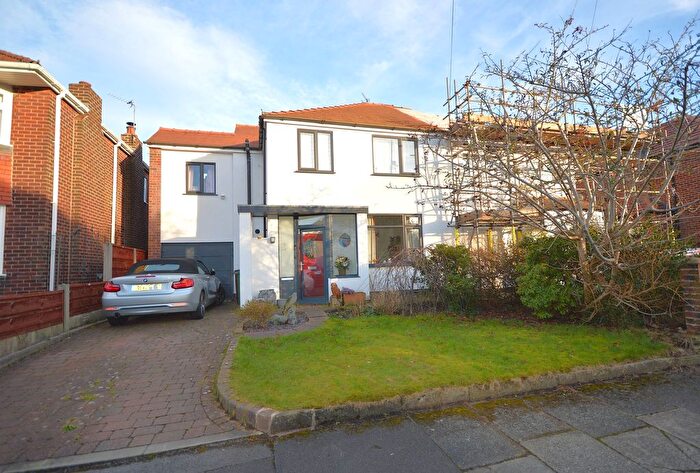 4 Bedroom Semi-detached House For Sale In Carlton Road, Stockport, SK4