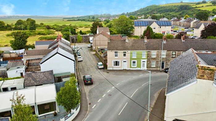 3 Bedroom End Terrace House For Sale In Blodwen Terrace, Penclawdd, Swansea, West Glamorgan, SA4