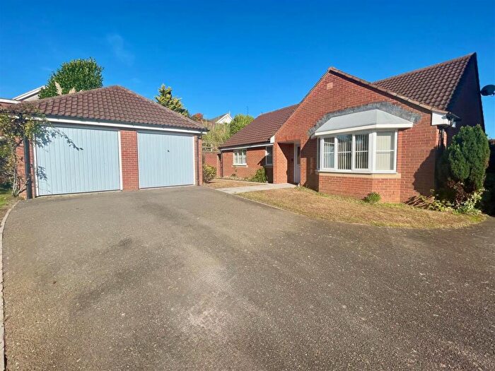 3 Bedroom Detached Bungalow For Sale In Plymstock, Plymouth, PL9