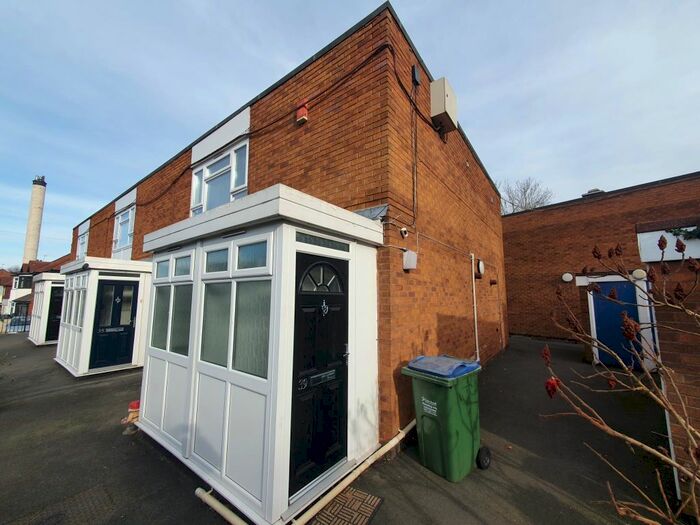 1 Bedroom Flat To Rent In Stoney Lane, West Bromwich, B71