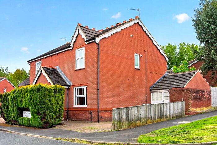 3 Bedroom Semi-Detached House For Sale In Petty Whin Close, Harrogate, HG3