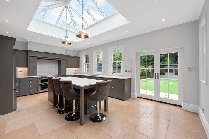 5 Bedroom Property To Rent In Kingston Road, London, SW19