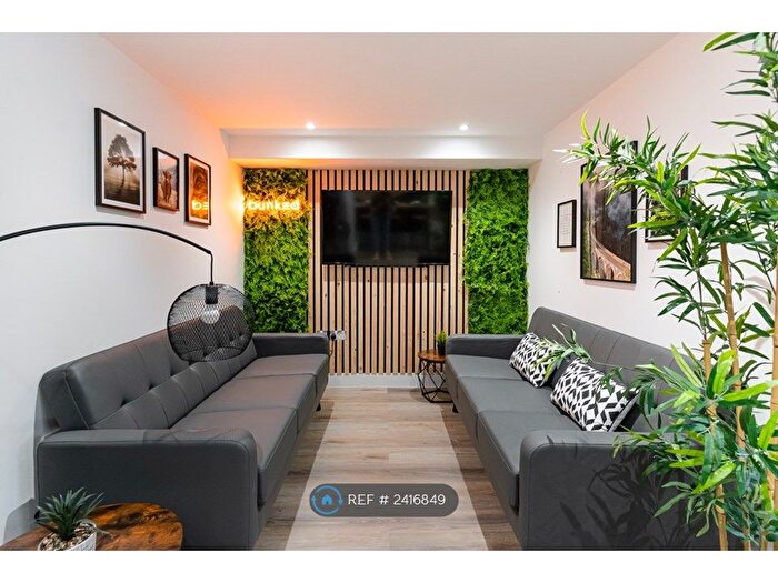 6 Bedroom Terraced House To Rent In Oving Road, Chichester, PO20