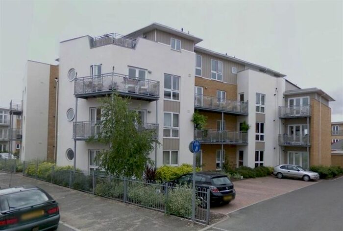 2 Bedroom Flat To Rent In Bridge Wharf, Chertsey, KT16