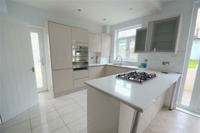 4 Bedroom Semi-Detached House To Rent In Sandy Lane South, Wallington, SM6