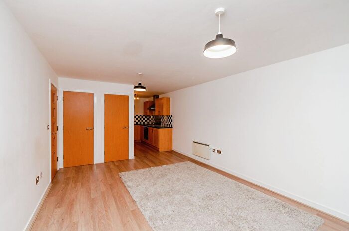 2 Bedroom Flat For Sale In Albion Street, Wolverhampton, West Midlands, WV1