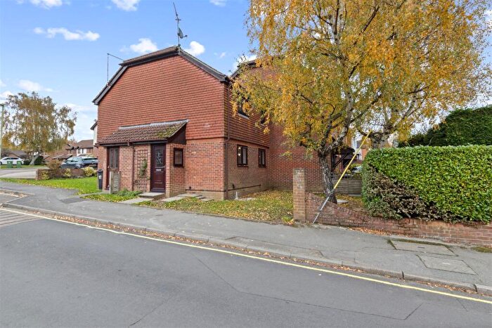 1 Bedroom End Of Terrace House For Sale In Sandringham Road, Petersfield, GU32