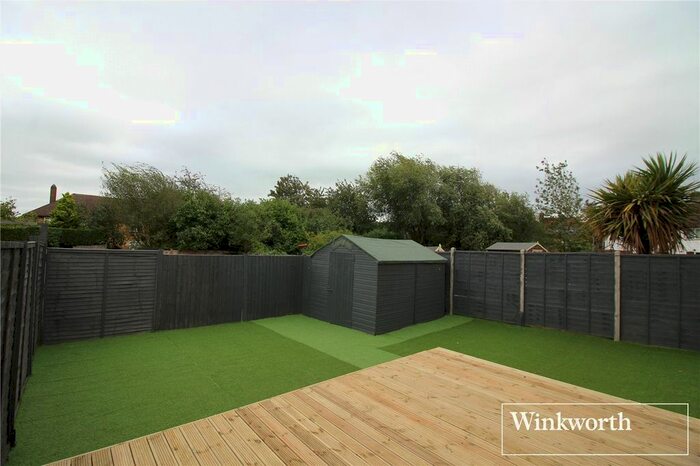 2 Bedroom Flat To Rent In Eldon Avenue, Borehamwood, Hertfordshire, WD6