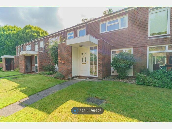 4 Bedroom Terraced House To Rent In Cranston Close, Reigate, RH2