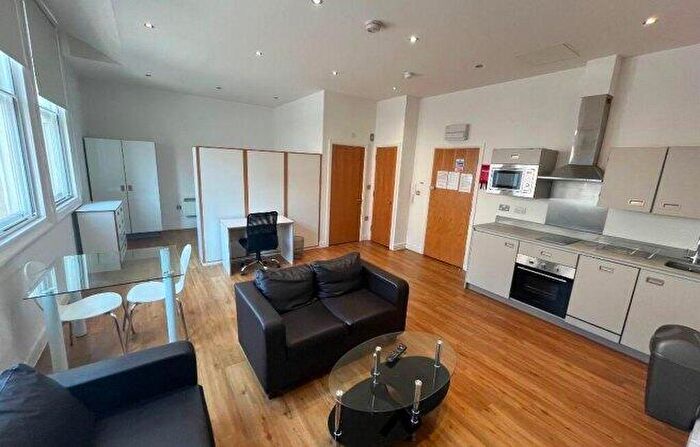 Studio To Rent In Park Street, BS1