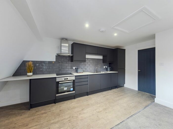 1 Bedroom Flat To Rent In Parliament Street, Hull, HU1