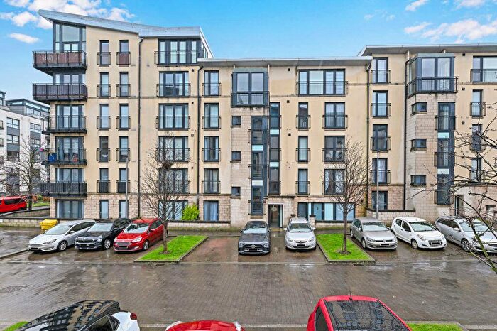 2 Bedroom Flat For Sale In / Colonsay Close, Granton, Edinburgh, EH5