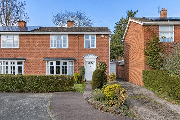 4 Bedroom Semi Detached House For Sale In Lantree Crescent, Cambridge, CB2