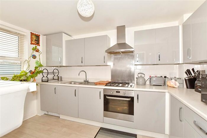 3 Bedroom Semi-Detached House For Sale In Nickolls Road, Hythe, Kent, CT21